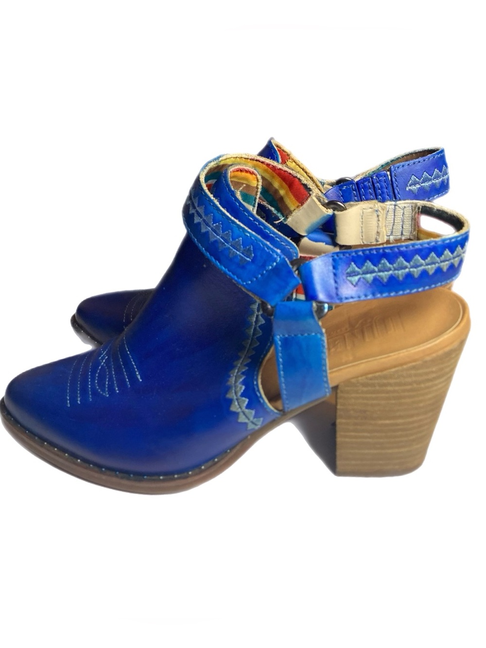 DINGO Blue Leather Cutout Block Heel Sandals Western Cowgirl casual size 9.5